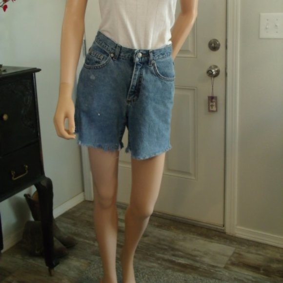 9 Petite Distressed Lee Cutoff Jean Shorts - Picture 1 of 6